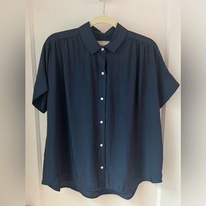 Everlane Navy Blue Silky Short Sleeve Button Down Blouse